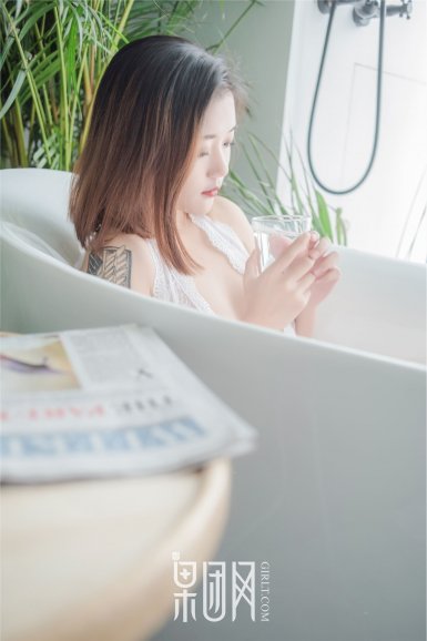 成都市美术骨干教师团队到万春小学交流艺术教育：pg模拟器官网